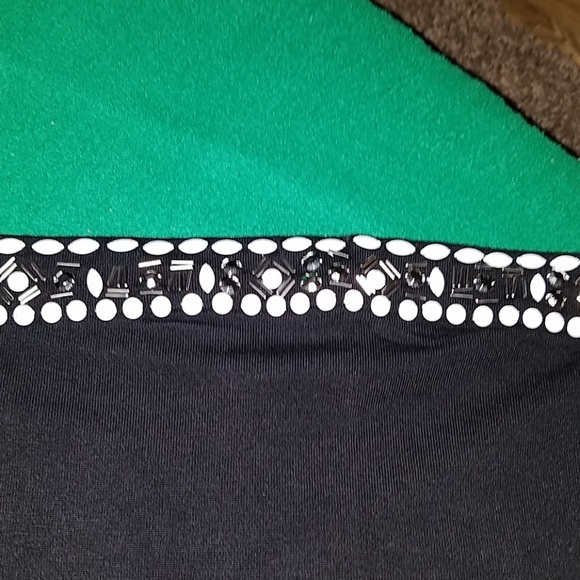 Top - Picture 2 of 3